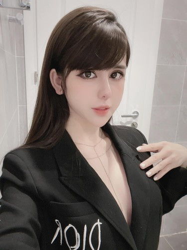 Thân hình săn chắc cùng những đường cong quyến rũ là những gì mà Linh My khiến mọi người phải chú ý.