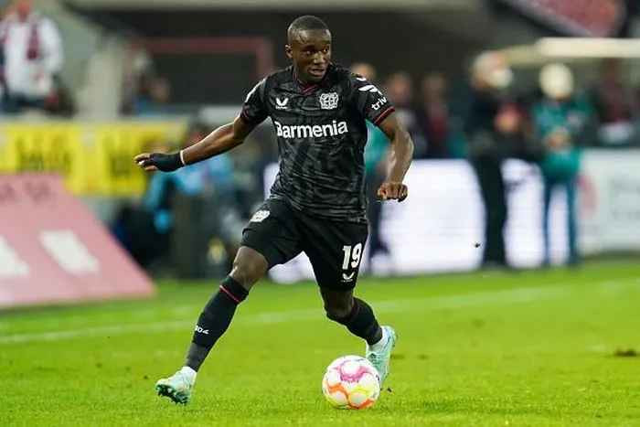 Moussa Diaby (Leverkusen - 50 triệu euro) đã được trao cơ hội tại vòng loại World Cup và UEFA Nations League. Tuy nhiên cũng như Thuram, Diaby chưa đủ tầm để thay thế lứa cầu thủ đàn anh trên tuyển quốc gia.