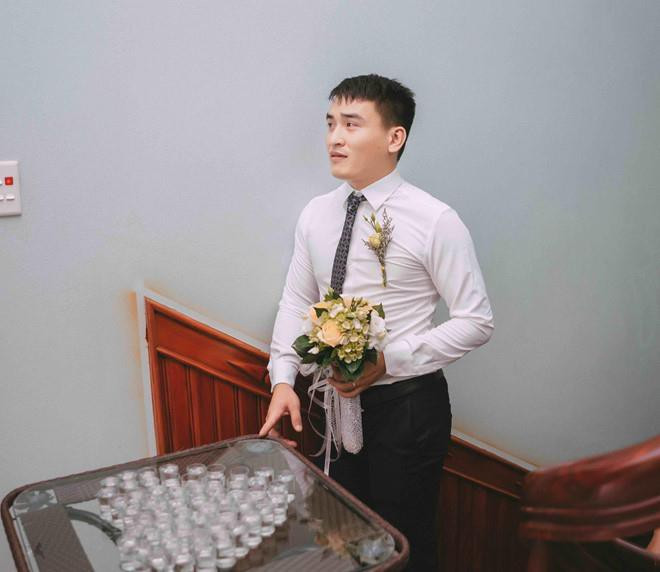 Ở Lạng Sơn, một chàng trai đã phải trải qua 50 chén rượu trước khi có thể đón dâu.