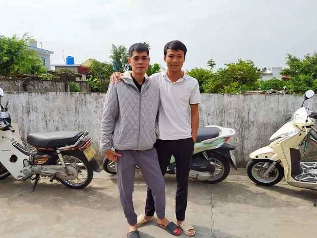 Mở phong bì, vợ chồng Mỹ không hề ngạc nhiên vì hiểu người bạn và tin rằng phải bất đắc dĩ thì bạn mới làm vậy. Chú rể còn khẳng định sẽ không đưa số tài khoản cho bạn vì bạn về dự đám cưới là vui rồi. Trong khi đó, Kiên cũng lờ mờ đoán được chuyện này nên đã tính mừng cưới khi dự tiệc báo hỷ của cặp đôi ở Hà Nội.