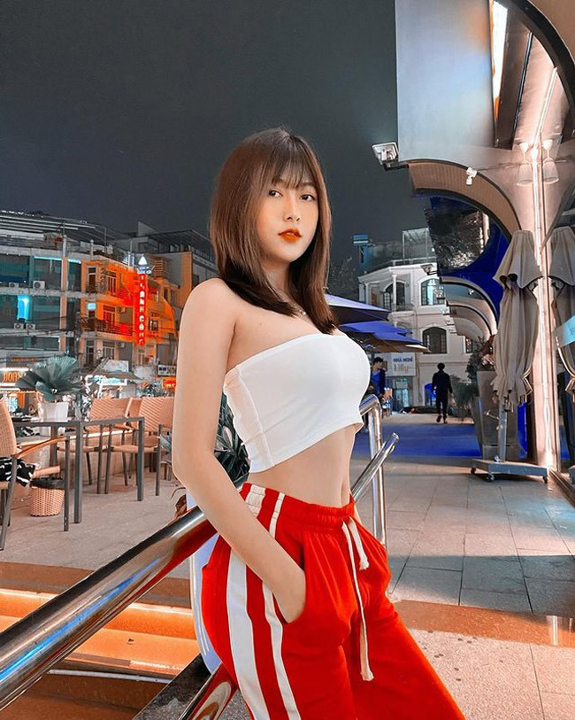 Trà My chia sẻ: "Mình không thích bị ràng buộc thời gian nên thấy bản thân phù hợp với những công việc tự do hơn. Mình khá hài lòng với cuộc sống hiện tại".
