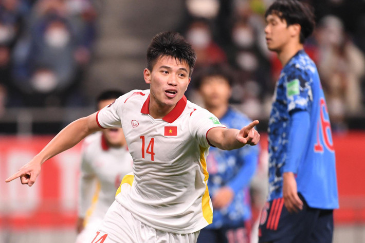 Tại VCK U23 châu Á 2022, chàng hậu vệ được AFC chọn là một trong những gương mặt sáng giá. Trước đó, Thanh Bình vừa có một năm thành công trong màu áo CLB Viettel tại AFC Champions League, cùng U23 Việt Nam giành HCV tại SEA Games 31 đồng thời ghi bàn thắng vào lưới Nhật Bản ở vòng loại World Cup 2022.