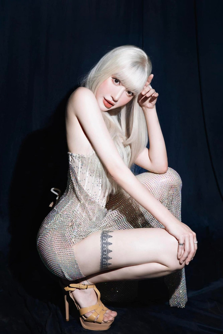 Đáp trả những chê bai này, hot mom Elly Trần đã có phản hồi mới nhất trên trang cá nhân.