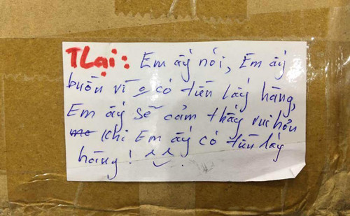 Câu chuyện về việc shipper bị "bùng hàng" đã trở thành nỗi khổ của cả shipper và chủ quán. Những lúc thế này, người ta chỉ biết lắc đầu thở dài về ý thức của một bộ phận khách hàng xem công việc của người khác như “trò đùa”.