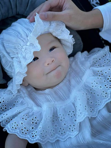 An Nguy thường xuyên nhận được những câu phản ánh như: "Hơi bị chiều con quá rồi đấy"/ "Sao không để con tự ngủ?"...