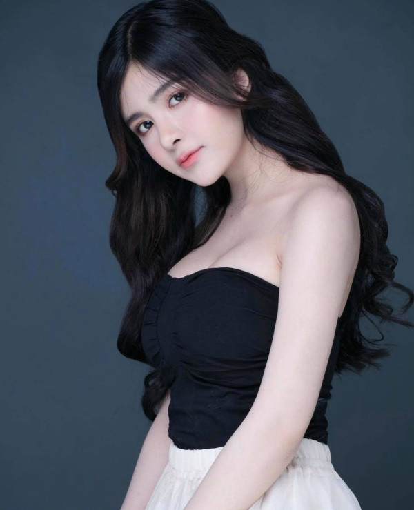Bộ ảnh đầu tiên đưa cái tên An Dâu đến gần hơn với giới trẻ Việt có tên "Cô đầu bếp".