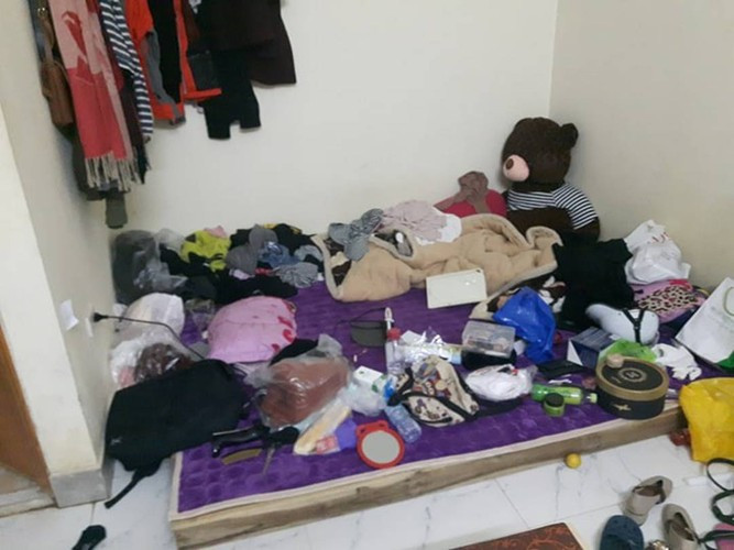 Cuối cùng, nhiều người mong muốn chủ nhà trọ công khai gương mặt vị khách thuê kỳ dị này để những chủ nhà trọ sau đó còn biết mà tránh.