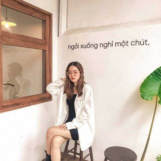 Tuy đã xây dựng được thương hiệu riêng cho kênh của mình, Mai Hương vẫn khiêm tốn cho rằng bản thân chưa thể được coi là khác biệt và nổi bật hơn trên một sân chơi rất nhiều tài năng này.