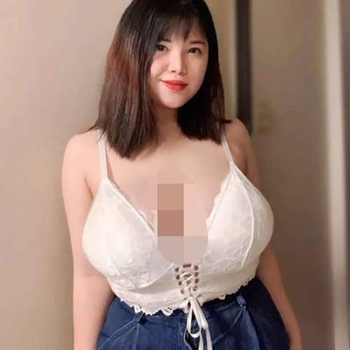 Những tưởng chuyện tình yêu này sẽ có cái kết đẹp nhưng tháng 1/2021, khi trò chuyện với mọi người hiện tượng mạng họ Võ xác nhận cả hai đã chia tay.