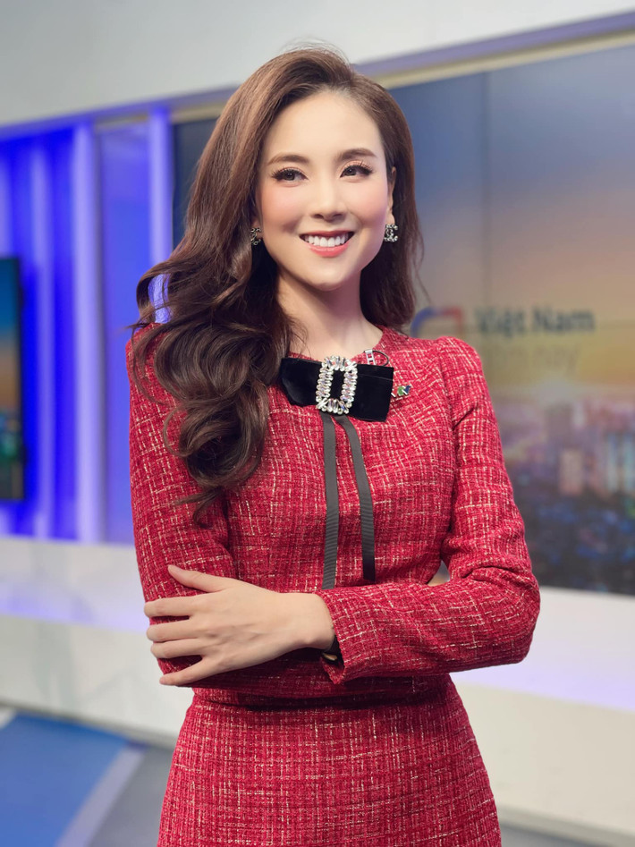 Theo thời gian, Mai Ngọc quen thuộc với khán giả tới nỗi được mọi người nhớ đến với biệt danh “cô gái thời tiết”. Năm 2016, cô hạnh phúc hơn cả khi nhận giải MC xinh đẹp nhất VTV.