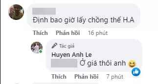 Mới đây, Bà Tưng tiếp tục có động thái gây chú ý. Đăng bức ảnh diện đầm đỏ khoe dáng gợi cảm, cô nàng viết: "Đối với đàn ông, sự nghiệp giống như tâm hồn vậy. Còn phụ nữ tâm hồn là tâm hồn, sự nghiệp là sự nghiệp!".