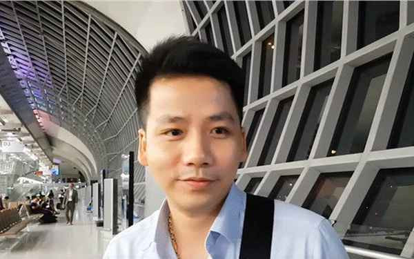 Bên cạnh đó, Khoa Pug cũng chia sẻ mục tiêu trong năm nay của anh là mở cửa hàng lẩu mà trước đó từng "hùn" vốn làm ăn với người bạn thân tên Vương Phạm trên đất Mỹ.