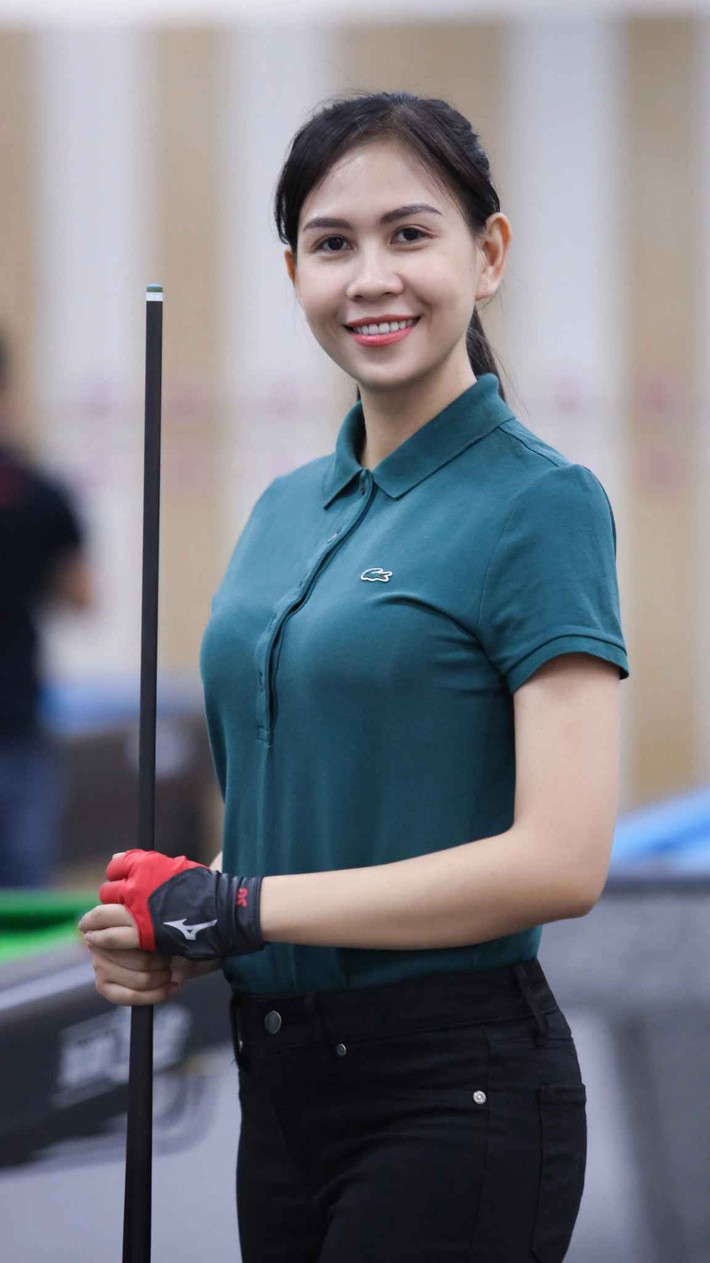 Được biết trước đó, Bích Trâm từng giành chức Vô địch và Huy chương Vàng ở nội dung Pool 9 bi nữ tại Đại hội Thể dục Thể thao Toàn quốc năm 2014.