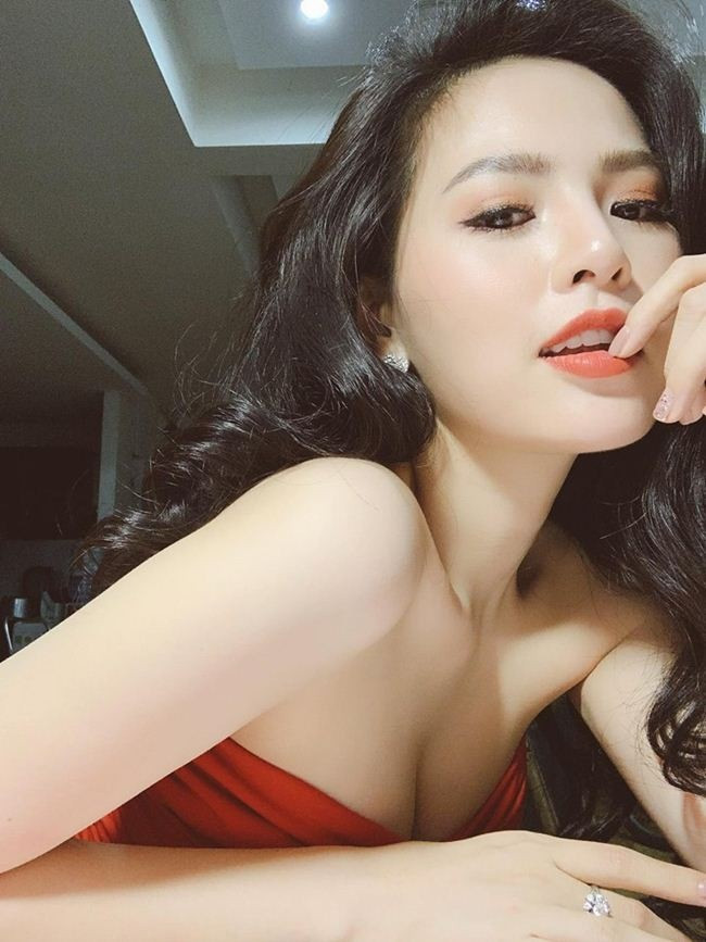 Hiện tại, sau 3 năm ồn ào, “Thánh nữ Mì Gõ” vẫn khóa tài khoản tài khoản Facebook và để chế độ riêng tư trên Instagram.