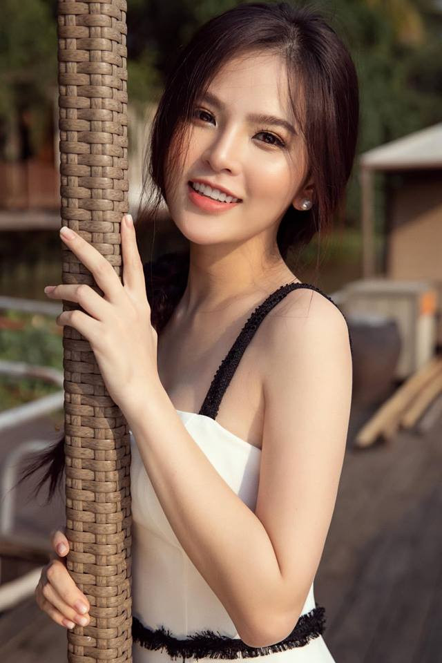 Thỉnh thoảng, Huyền Trang sẽ cập nhật hình ảnh cuộc sống hiện tại của bản thân cho người hâm mộ được biết.