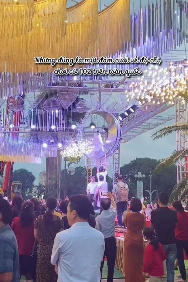 Thế nhưng buổi lễ đã được tổ chức thành công và mãn nhãn vô cùng.