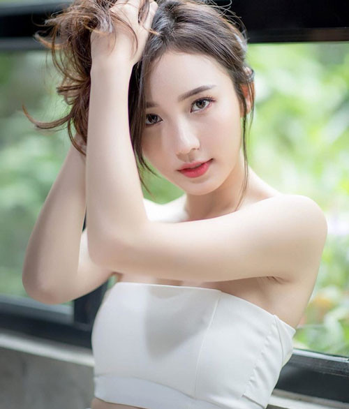 Cô nàng Sitapha Uttaburanont (hay May Sitapha) vốn vô cùng nổi tiếng tại Thái Lan, là một hot girl được rất nhiều thanh niên mơ ước.