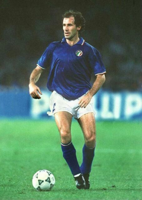 Ở World Cup 1994, Baresi mang băng thủ quân của Azzurri, đưa đội tuyển vào chung kết song thúc thủ trước Brazil trên loạt sút luân lưu.
