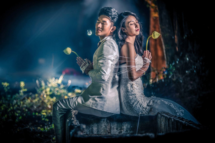 Tuy vậy, cũng có những người ủng hộ trước sự sáng tạo độc đáo có 1-0-2 này của cô dâu chú rể.