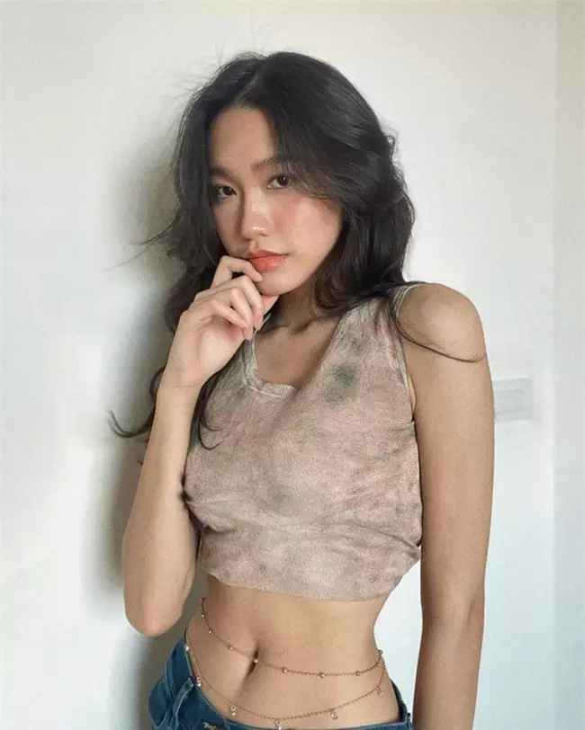 Tạm gác lại chuyện tình cảm, thời gian qua người yêu mến thấy Hải My cũng chăm khoe ảnh quyến rũ hơn hẳn.