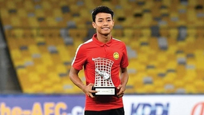 Chân sút đang chơi ở giải VĐQG Bỉ không ghi bàn vào lưới U23 Thái Lan ở trận ra quân, nhưng anh trở thành cơn ác mộng với hàng thủ "Voi chiến".