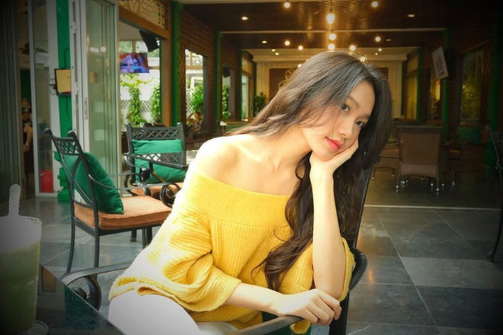 Trước đó, Đoàn Văn Hậu và Doãn Hải My cũng bị soi nhiều lần đăng ảnh với chú thích tương đồng, check-in cùng một địa điểm.