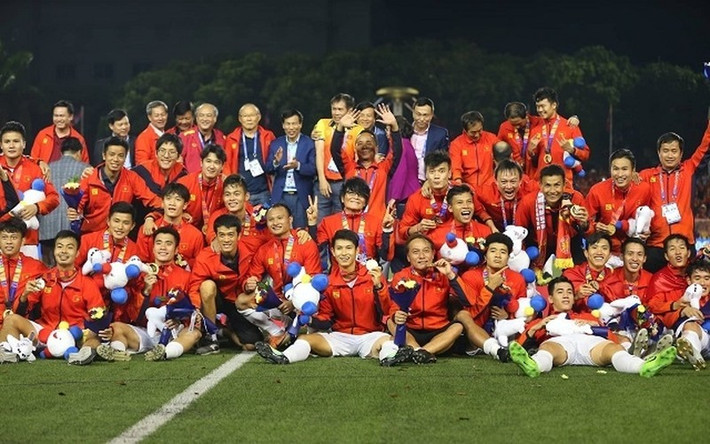 Tấm HCV tại SEA Games 30 năm 2019 đánh dấu cột mốc HLV Park Hang Seo giúp bóng đá Việt Nam thắng toàn diện trên các sân chơi của ĐNÁ.