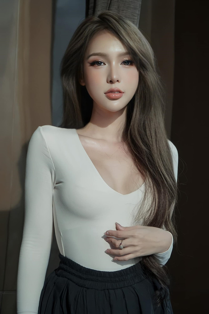 "Đó là động lực để tôi phấn đấu hoàn thiện, trở thành phiên bản tốt hơn của chính mình", Khởi Minh nói.