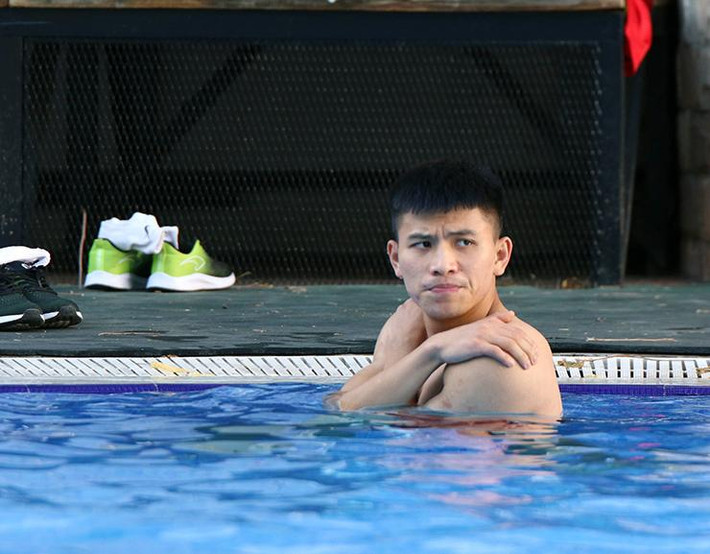 Tại đây, dàn cầu thủ U23 Việt Nam khiến ai nấy cũng xuýt xoa khi cởi trần