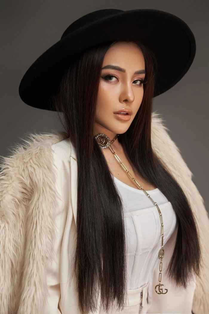Ngân 98 từng không nhận được nhiều thiện cảm với dân tình bởi trong quá khứ cô từng có nhiều phát ngôn gây sốc, khiến cư dân mạng không khỏi "ngán ngẩm".