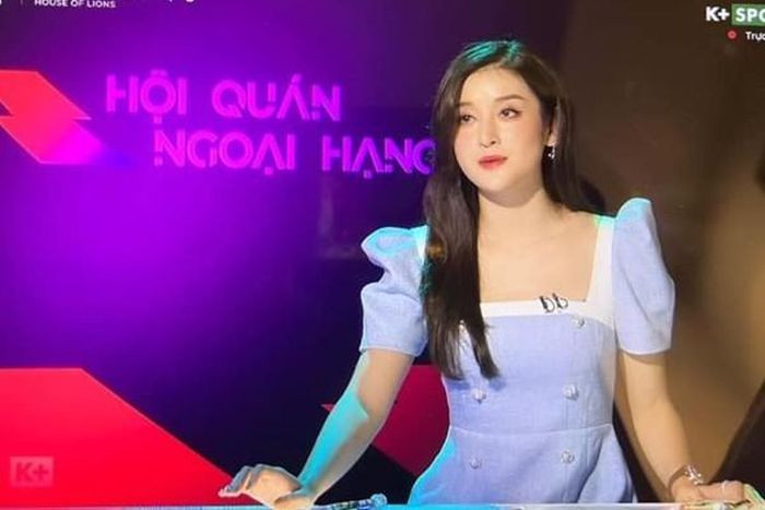 Á hậu Huyền My từng được người của VTV24 đặt vấn đề cộng tác và có ý định đào tạo để trở thành MC sau khi đoạt giải Á hậu. Tuy nhiên cô chia sẻ có thể lúc đó chưa có duyên với nghề lắm.