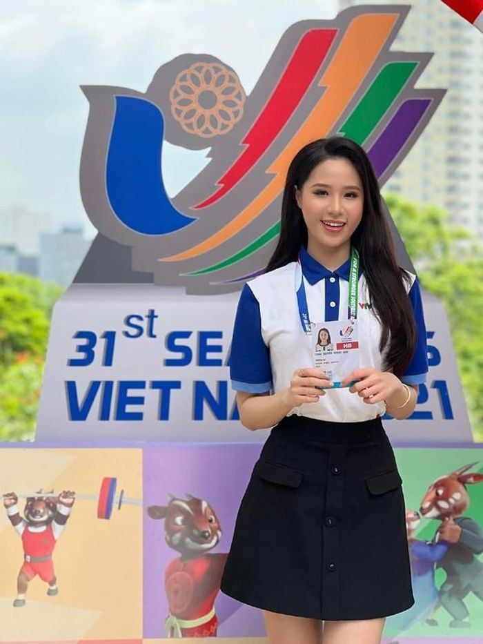 Sau cuộc thi Hoa hậu Việt Nam, Nguyễn Hoàng Bảo Châu tiếp tục học tập ở Học viện Ngân hàng và trở thành MC- BTV Thể thao của VTV. Người đẹp được nhận xét có lối dẫn lưu loát, duyên dáng.