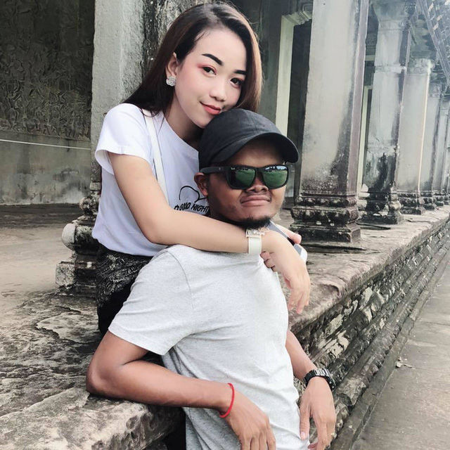 Câu chuyện về cặp đôi đũa lệch Lae Joi và chị Nong Kwan người Campuchia là ví dụ điển hình cho việc yêu nhau thật lòng thì tuổi tác hay địa vị sẽ chẳng còn quan trọng nữa. Thậm chí, đến cả ngoại hình cũng trở thành yếu tố bên lề.
