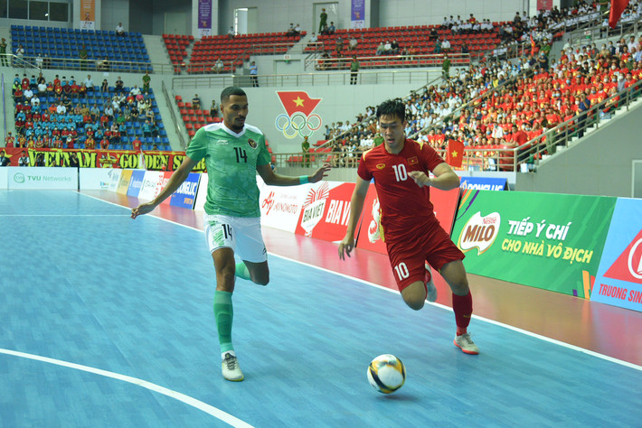 Việc bị cầm hòa khiến đội tuyển futsal Việt Nam gặp bất lợi trong cuộc đua tranh huy chương vàng SEA Games 31 với đối thủ lớn Thái Lan.