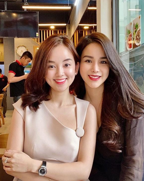 Ngoài người trong cuộc, hiện dân mạng cũng đang rất tò mò về phản ứng người thân Diệp Lâm Anh. Một trong số đó là chị họ Ly Kute.