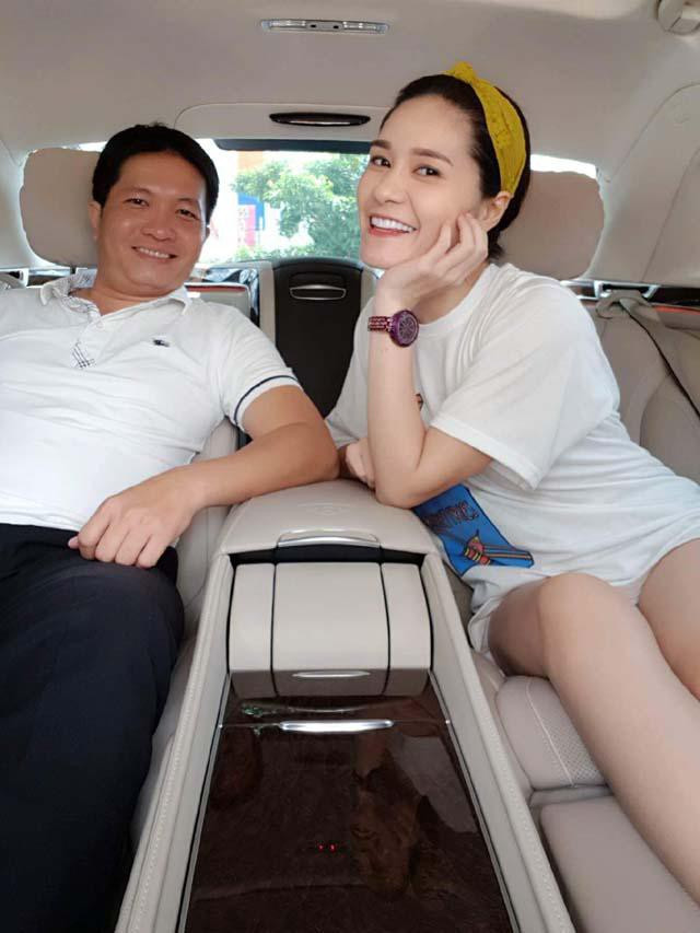 Thời gian gần đây, doanh nhân Quốc Vũ thường xuyên có những tương tác với người vợ xinh đẹp, nổi tiếng của mình.