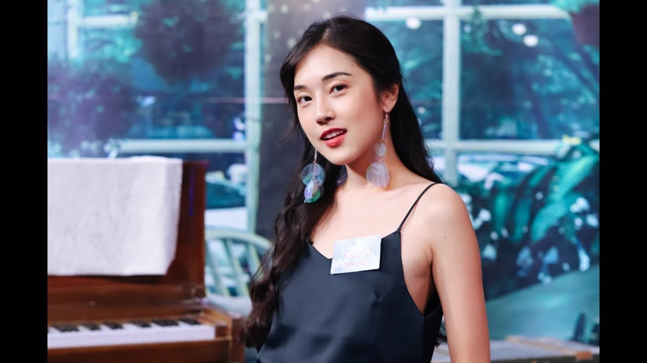"Khoảng năm lớp 10 là mình bắt đầu đi làm. Đến năm lớp 12, Misoa đã tự chủ tài chính và từ đó tới giờ, Misoa sống bằng chính thu nhập của bản thân", nàng hot girl xinh đẹp chia sẻ về con đường lập nghiệp.