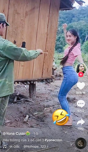 2 năm trở lại đây, vì lý do sức khỏe, Yona Cươn không thể tiếp tục theo học ở trường, cô chỉ ở nhà phụ giúp bố mẹ việc nhà, đi làm nương rẫy cùng bố mẹ.
