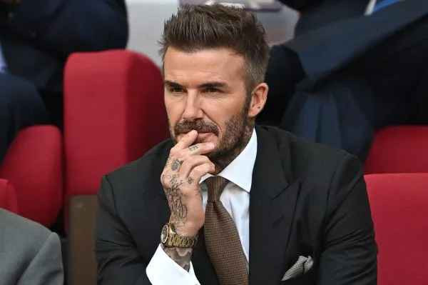 Metro đưa tin ngày 21/11, David Beckham đã tới xem và ủng hộ tinh thần các cầu thủ Anh trong trận đấu đầu tiên tại World Cup 2022 tổ chức ở Qatar.