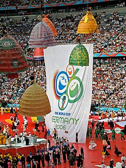 Nước chủ nhà Đức chỉ tiêu tốn 4,3 tỷ USD cho việc đăng cai World Cup 2006.