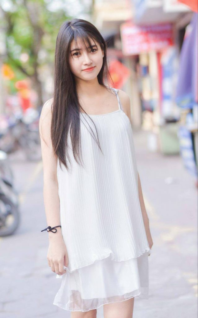 Bẵng đi 5 năm, Thu Uyên giờ đã tốt nghiệp Đại học FPT và "rẽ lối" sang lĩnh vực mới toanh là truyền hình.