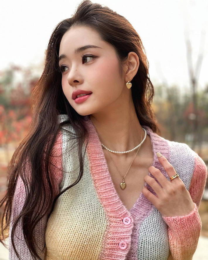 Vì sản phẩm này đã ngừng sản xuất nên khán giả cho rằng trừ khi Song JiA mua nó vào những năm 1990, còn không thì rất khó tìm được hàng thật vào thời điểm ngày nay.