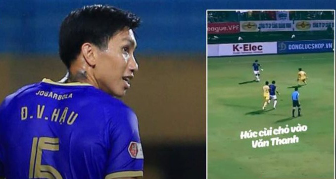 Chưa hết, Văn Hậu còn "xấu chơi" khi cố tình giật củi trỏ với Văn Thanh ngay trước mặt trọng tài.