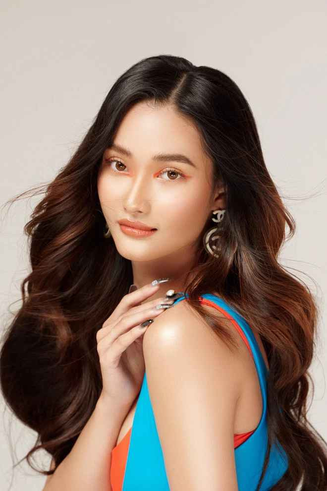 Hot girl Ngoại Thương này đang là một trong những thí sinh gây được nhiều chú ý tại cuộc thi Miss World 2022. Không chỉ xinh đẹp, cô bạn còn có thành tích học tập cực khủng.