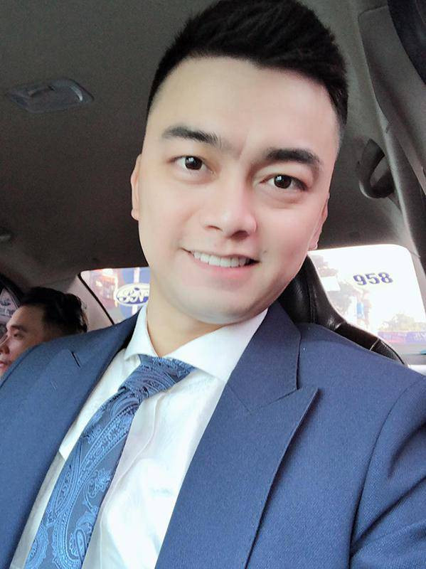 Tuy nhiên, không hiểu vì lý do gì mà sau đó Hà My tuyên bố hủy hôn ước. Khi được một người vào thắc mắc, cô giáo hot girl chỉ cho biết gia đình bạn trai cũ vẫn rất tốt với mình.