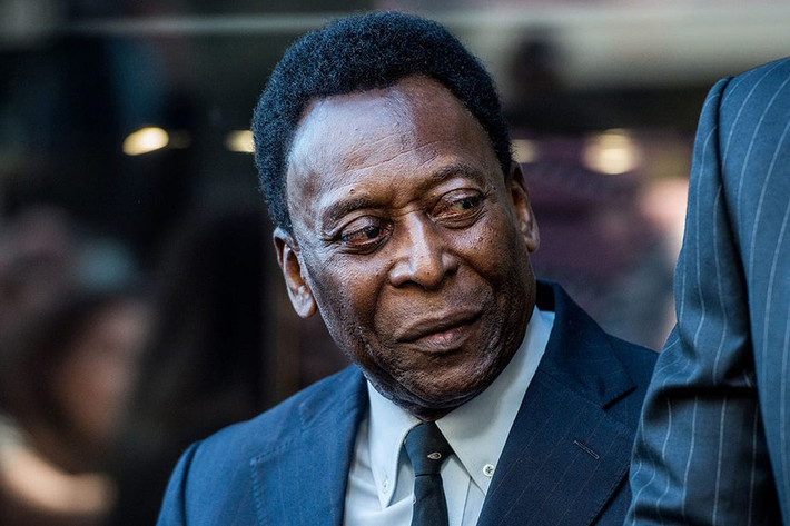 Pele là huyền thoại bóng đá số một của Brazil. Ông từng kiếm được nhiều tiền trong khoảng thời gian thi đấu cũng như sau khi đã giải nghệ. Ảnh: Getty