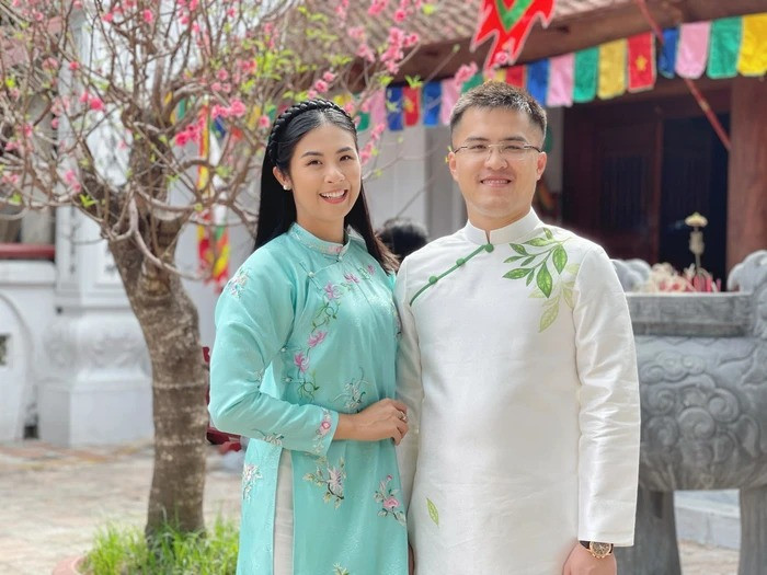 Chồng sắp cưới của Hoa hậu Ngọc Hân là công chức tại Bộ ngoại giao, từng có nhiều năm công tác tại nước ngoài trước khi về Việt Nam. Ảnh: Saostar