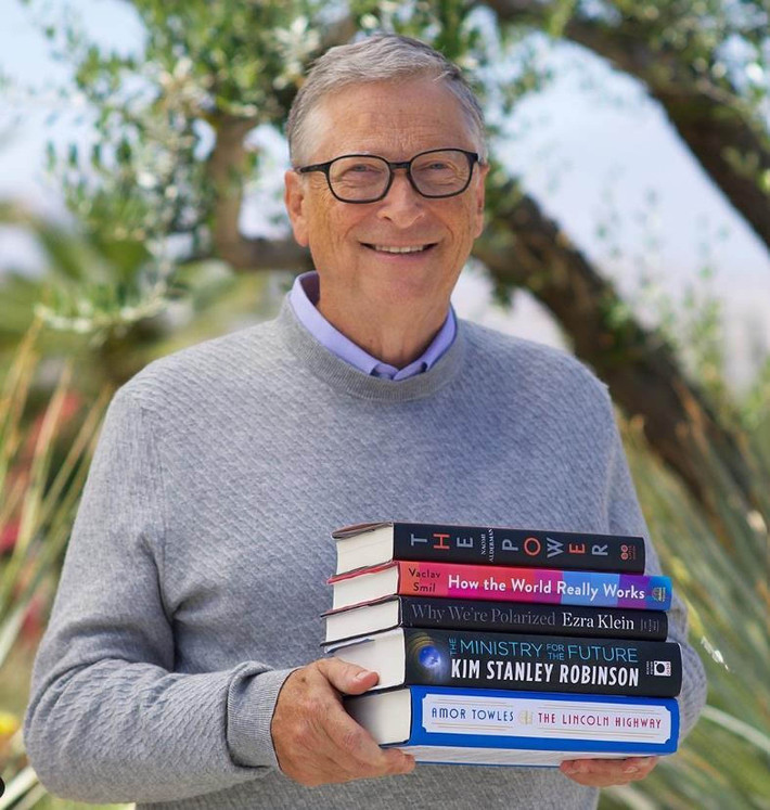 Trong khi nhiều tỷ phú mất tiền vì cổ phiếu lao dốc thì Bill Gates lại mất tiền vì từ thiện. Nguồn ảnh: SCMP