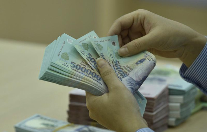 So với năm ngoái, mức thưởng Tết Nguyên đán 2023 thấp hơn một chút. Cụ thể, mức thưởng Tết Nguyên đán Nhâm Dần 2022 cao nhất là hơn 1,4 tỷ đồng thuộc về một doanh nghiệp lĩnh vực công nghệ thông tin. Ảnh: Báo giao thông
