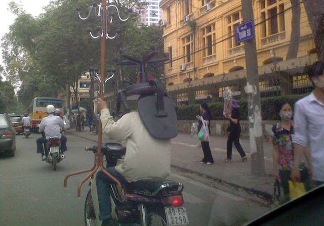 Lái xe bá đạo ở Việt Nam.